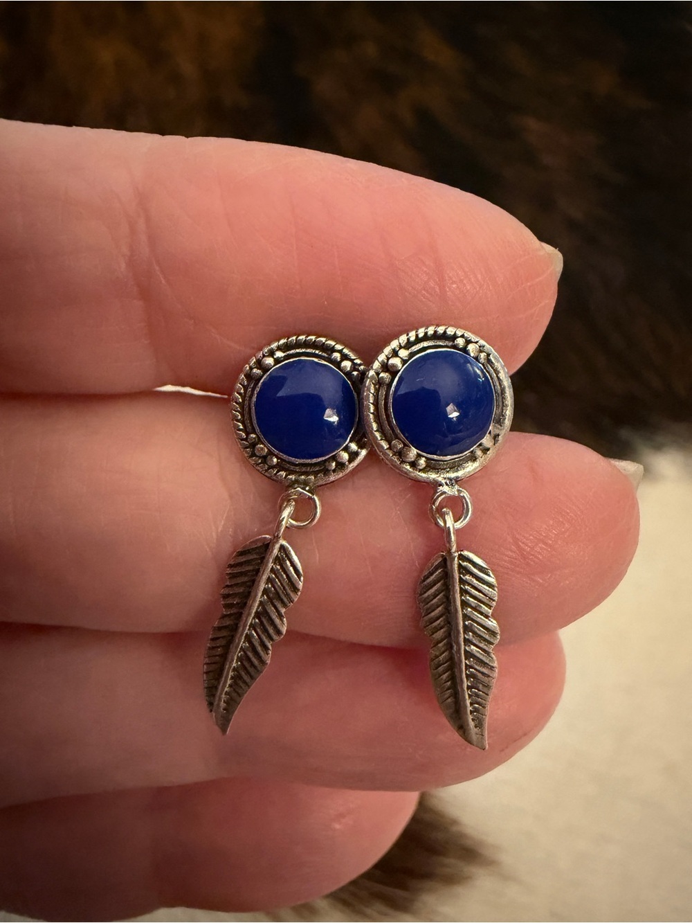 ❤️Blue Lapis Lazuli Navajo Style Stamped Sterling Silver Dangle Feather Earrings